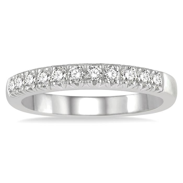 1/3 Ctw 11 Stone Round Cut Diamond Wedding Band in 14K White Gold
