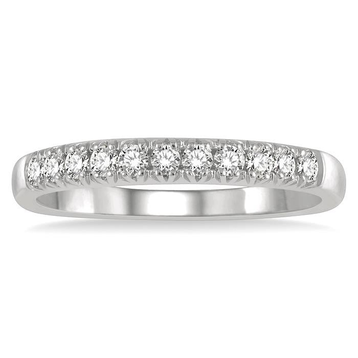 1/4 Ctw 11 Stone Round Cut Diamond Wedding Band in 14K White Gold