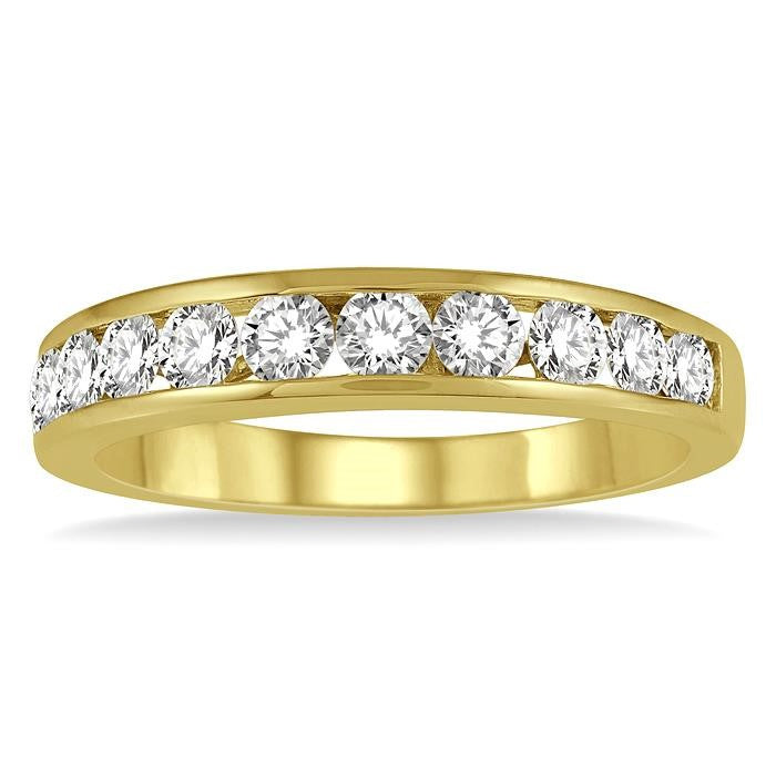 3/4 Ctw Channel Set 11 Stone Round Cut Diamond Wedding Band in 14K Yellow Gold