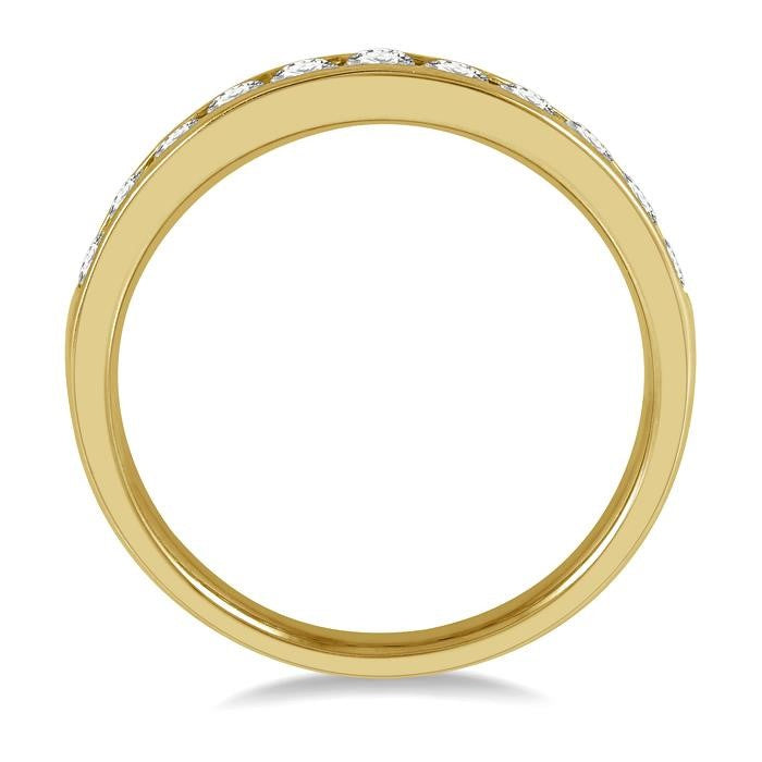 1/2 Ctw Channel Set 11 Stone Round Cut Diamond Wedding Band in 14K Yellow Gold