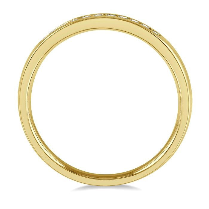 1/10 Ctw Channel Set 11 Stone Round Cut Diamond Wedding Band in 14K Yellow Gold