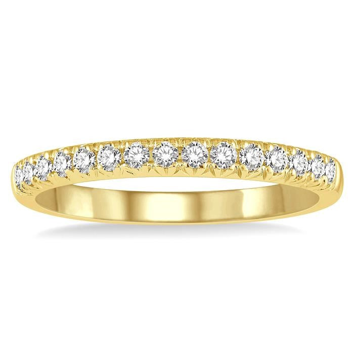 1/4 Ctw 15Stones Round Cut Diamond Wedding Band in 14K Yellow Gold