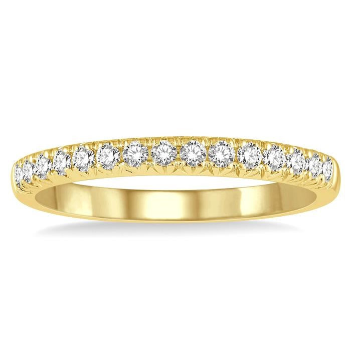 1/4 Ctw 15Stones Round Cut Diamond Wedding Band in 14K Yellow Gold