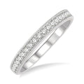1/4 Ctw Round Cut Diamond Wedding Band in 14K White Gold