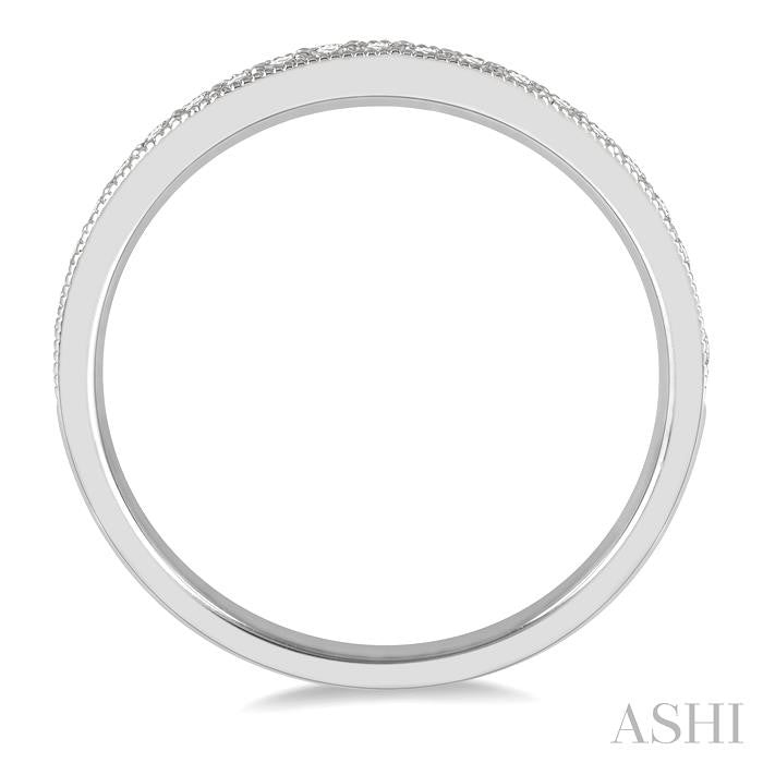 1/4 Ctw Round Cut Diamond Wedding Band in 14K White Gold