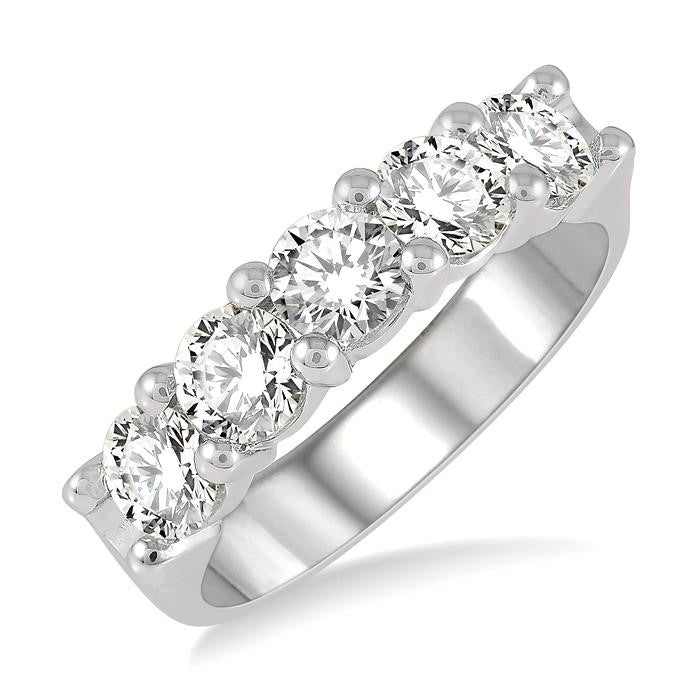 1 1/2 Ctw 5 Stone Round Cut Diamond Wedding Band in 14K White Gold