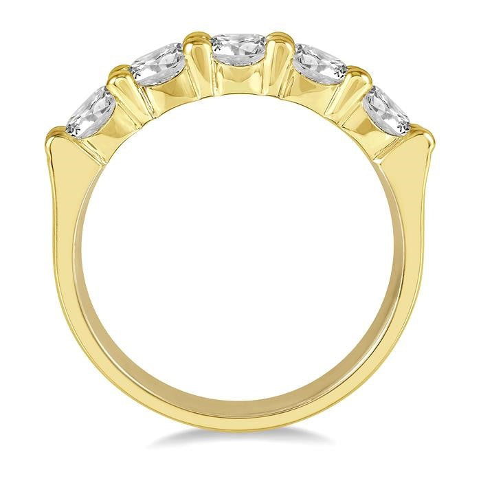 1 1/2 Ctw 5 Stone Round Cut Diamond Wedding Band in 14K Yellow Gold