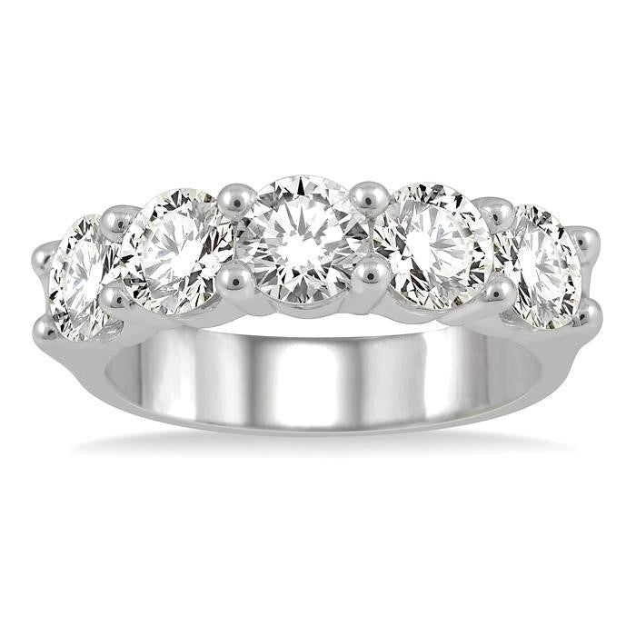 2 1/2 Ctw 5 Stone Round Cut Diamond Wedding Band in 14K White Gold
