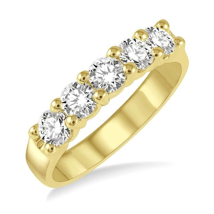 Round Shape 5 Stone Diamond Wedding Band