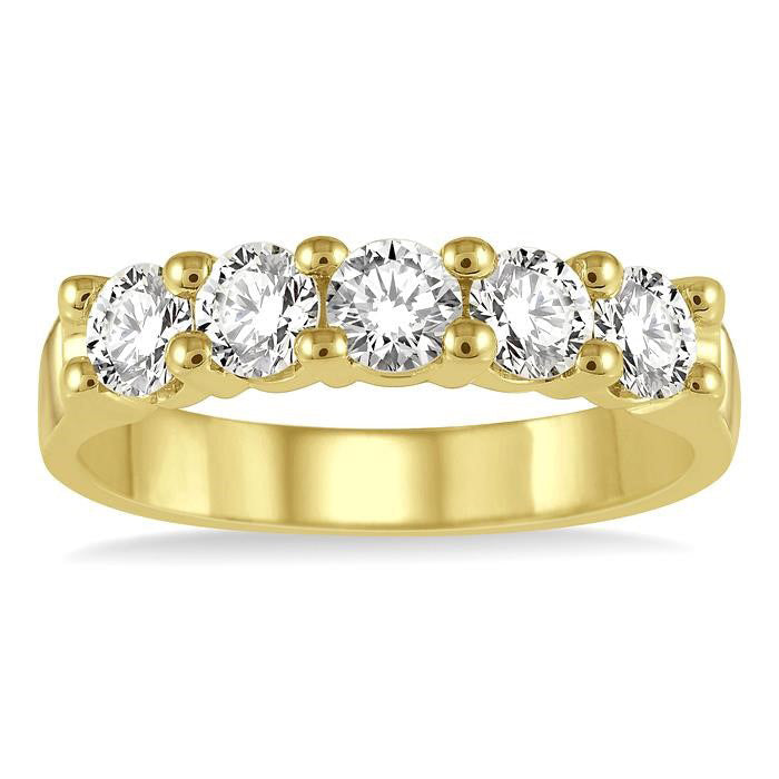 Round Shape 5 Stone Diamond Wedding Band