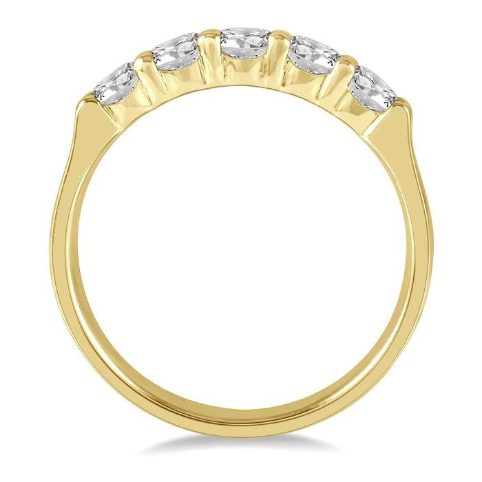 3/4 Ctw 5 Stone Round Cut Diamond Wedding Band in 14K Yellow Gold