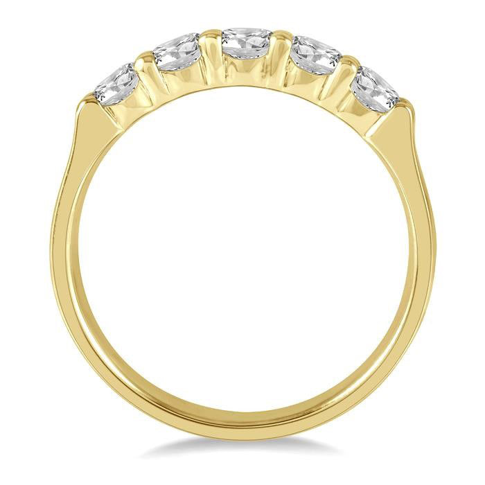 3/4 Ctw 5 Stone Round Cut Diamond Wedding Band in 14K Yellow Gold