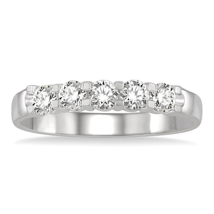 1/2 Ctw 5 Stone Round Cut Diamond Wedding Band in 14K White Gold