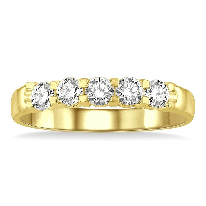 1/2 Ctw 5 Stone Round Cut Diamond Wedding Band in 14K Yellow Gold