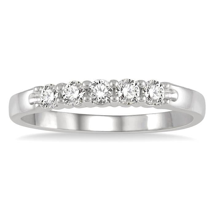 1/4 Ctw 5 Stone Round Cut Diamond Wedding Band in 14K White Gold