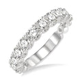 1 1/2 Ctw Lattice Round Cut Diamond Wedding Band in 14K White Gold