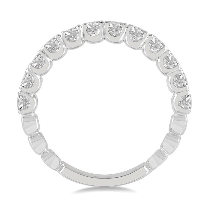 1 Ctw Round Cut Diamond Wedding Band in Platinum