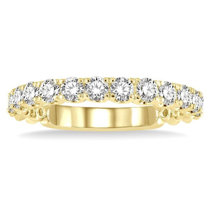 3/4 Ctw Lattice Round Cut Diamond Wedding Band in 14K Yellow Gold