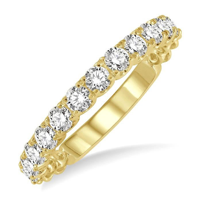 3/4 Ctw Lattice Round Cut Diamond Wedding Band in 14K Yellow Gold
