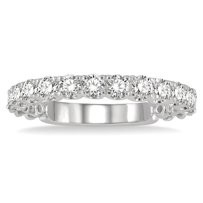 3/4 Ctw Lattice Round Cut Diamond Wedding Band in Platinum