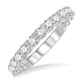 3/4 Ctw Lattice Round Cut Diamond Wedding Band in Platinum