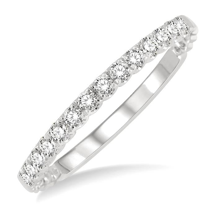 1/4 Ctw Lattice Round Cut Diamond Wedding Band in 14K White Gold