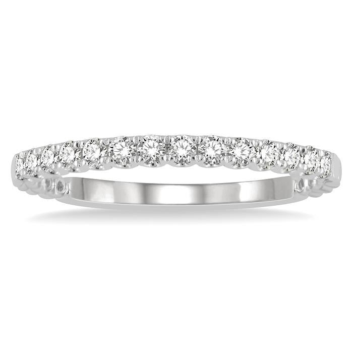 1/4 Ctw Lattice Round Cut Diamond Wedding Band in 14K White Gold