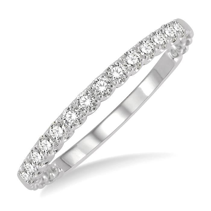 1/4 Ctw Lattice Round Cut Diamond Wedding Band in 14K White Gold