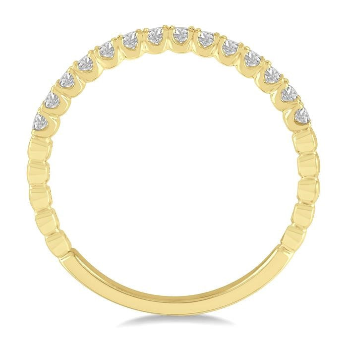 1/4 Ctw Lattice Round Cut Diamond Wedding Band in 14K Yellow Gold
