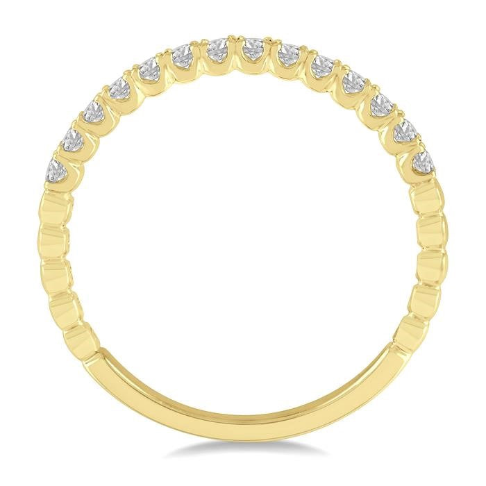 1/4 Ctw Lattice Round Cut Diamond Wedding Band in 14K Yellow Gold