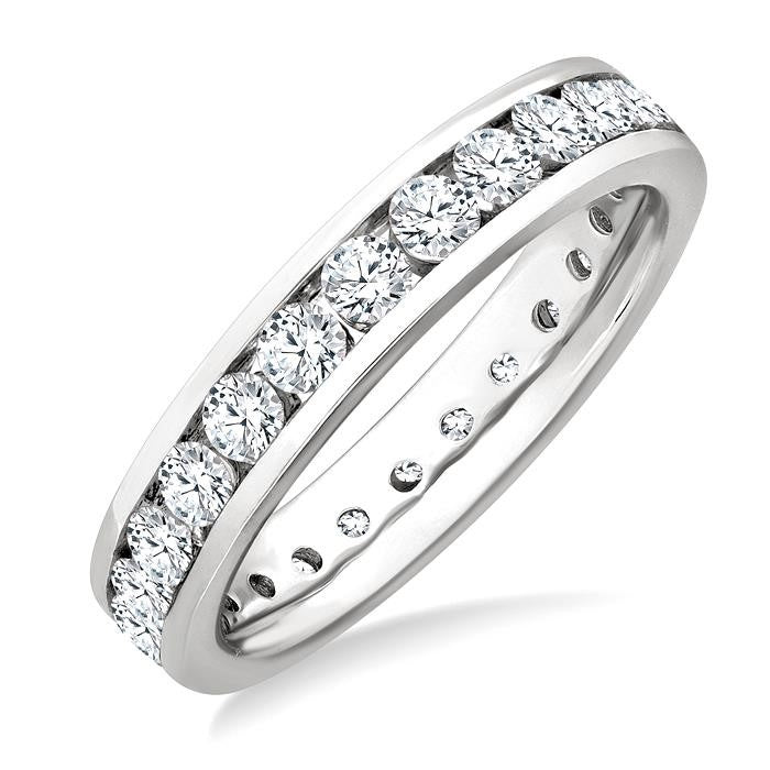 1 1/2 Ctw Channel Round Cut Diamond Eternity Wedding Band in 14K White Gold