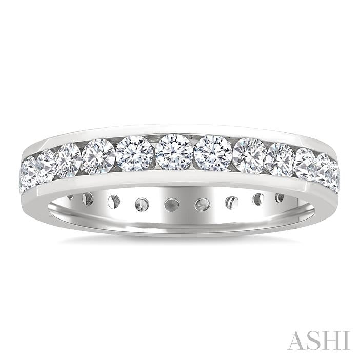 1 1/2 Ctw Channel Round Cut Diamond Eternity Wedding Band in 14K White Gold