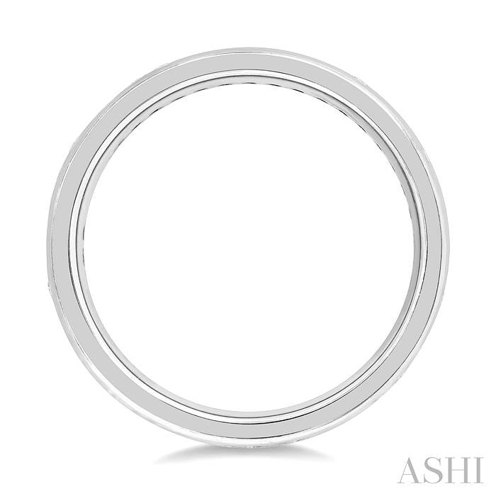 1/2 Ctw Channel Round Cut Diamond Eternity Wedding Band in 14K White Gold