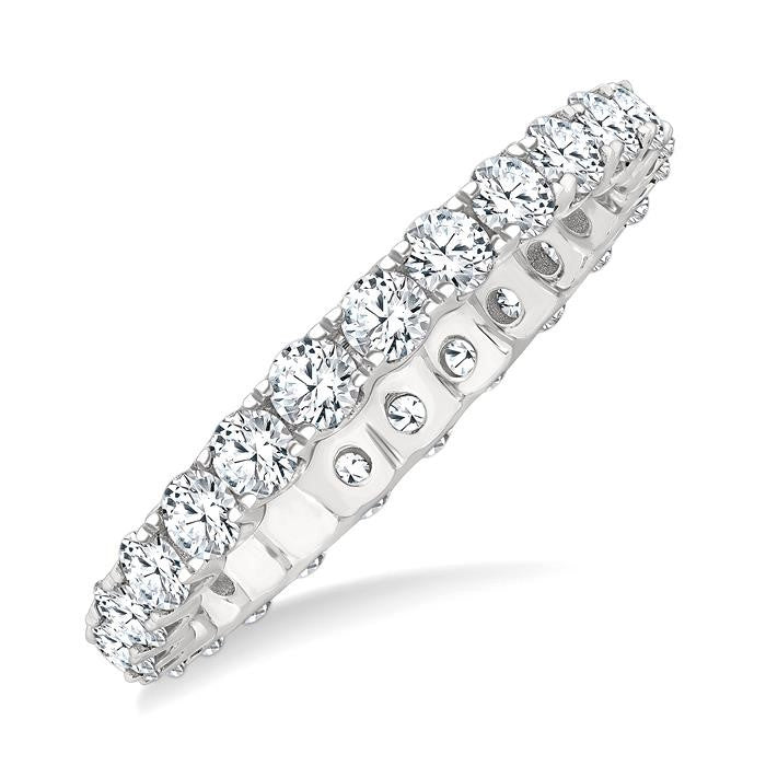 1 1/2 Ctw Round Cut Diamond Eternity Wedding Band in 14K White Gold