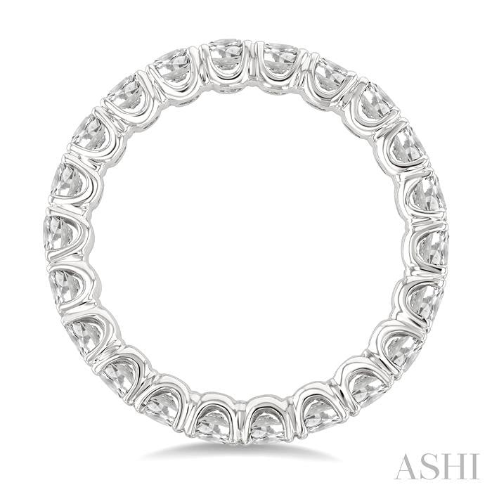 2 Ctw Round Cut Diamond Eternity Wedding Band in 14K White Gold