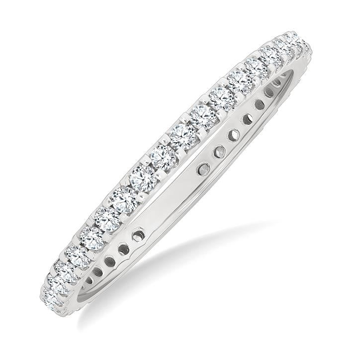 1/2 Ctw Round Cut Diamond Eternity Wedding Band in 14K White Gold