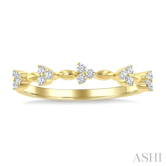 1/6 Ctw Round Cut Diamond Stackable Blossom Band in 10K Yellow Gold