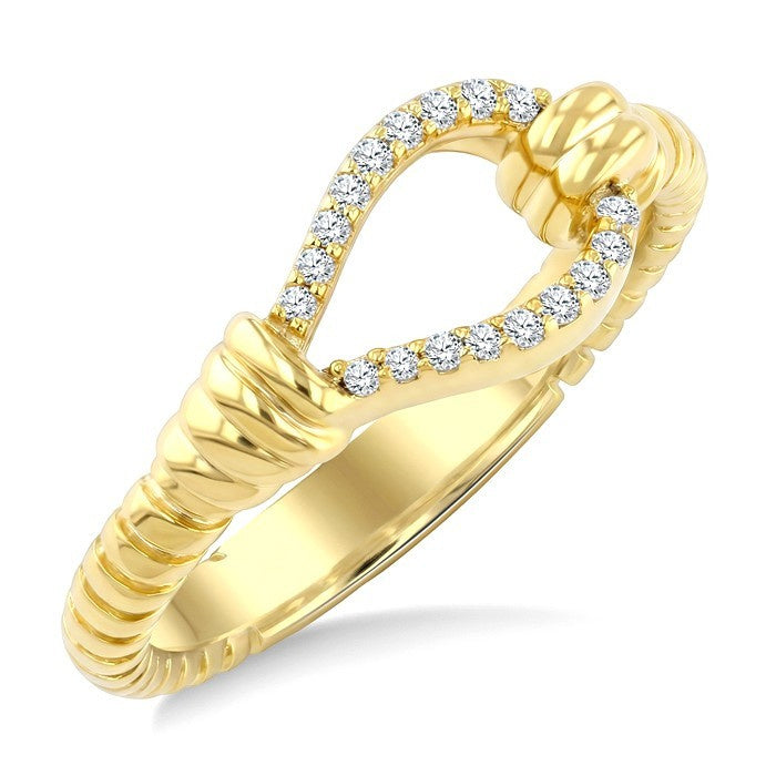 1/10 Ctw Round Cut Diamond Bold Knot Link Ring in 10K Yellow Gold