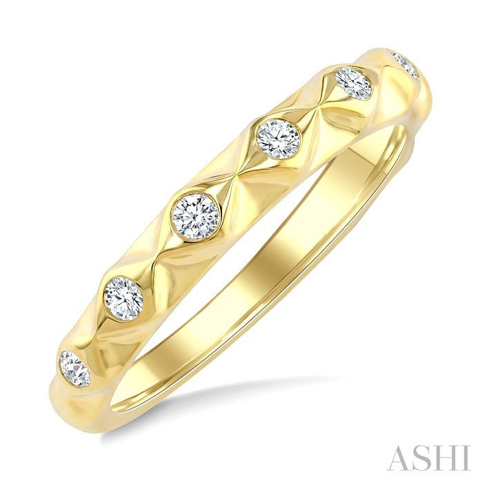 1/5 Ctw Round Cut Diamond Stackable Fashion Band in 10K Yellow Gold