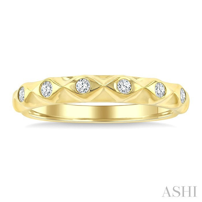 1/5 Ctw Round Cut Diamond Stackable Fashion Band in 10K Yellow Gold