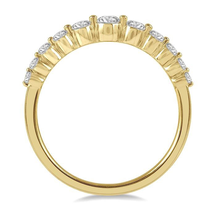 1/3 Ctw Graduated Round Cut Diamond Fashion Ring in 14K Yellow Gold