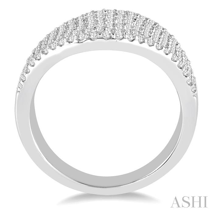 1 Ctw Round Cut Diamond Ring in 14K White Gold