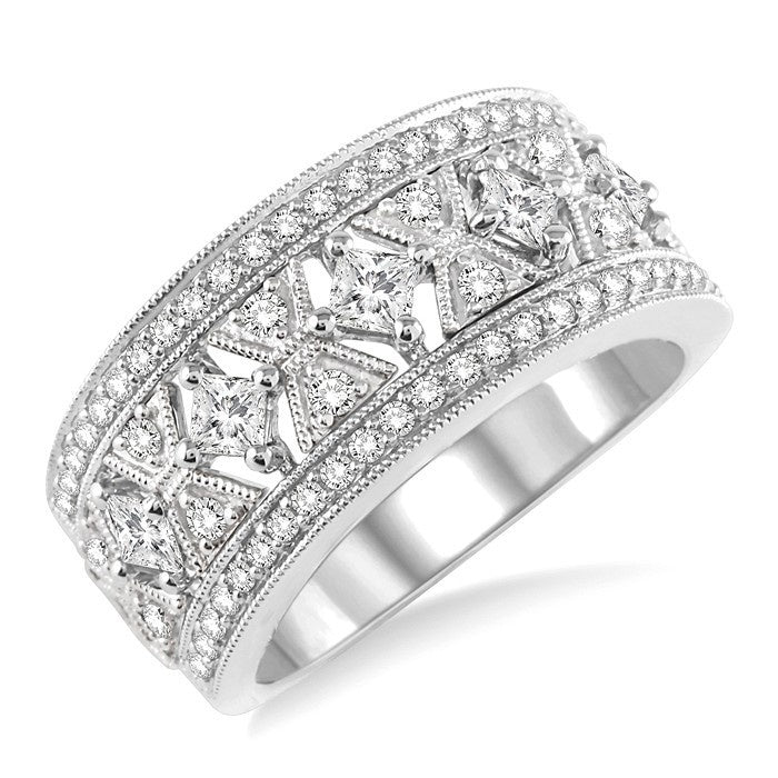 7/8 Ctw Diamond Fashion Band in 14K White Gold