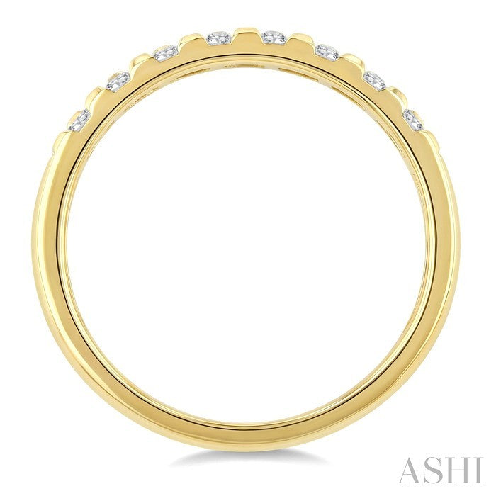 1/4 Ctw Checkered Round Cut Diamond Fashion Band in 10K Yellow Gold