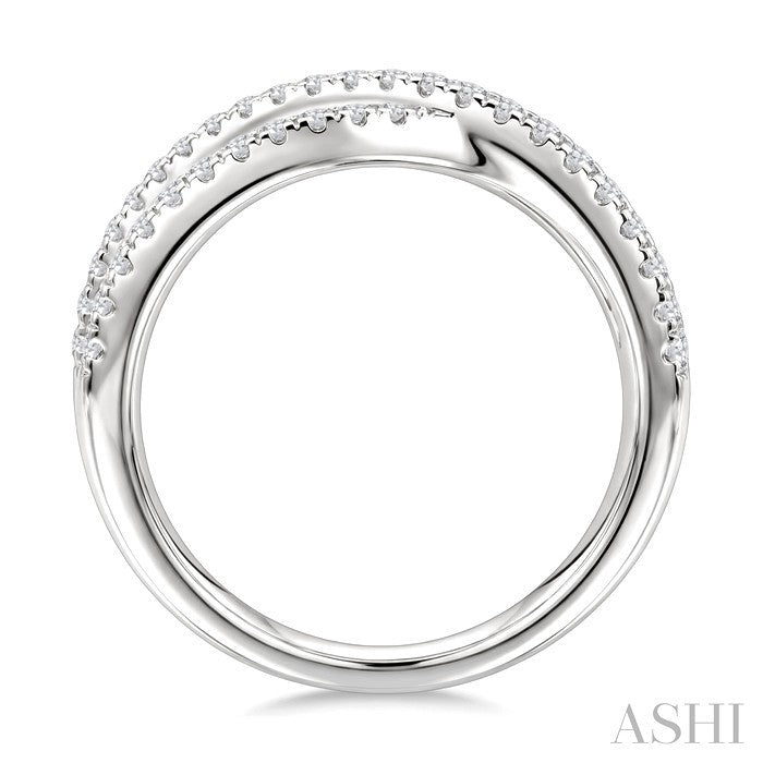 1 Ctw Round Cut Diamond Criss-Cross Bold Fashion Band in 14K White Gold