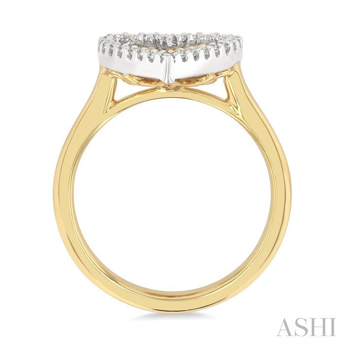 1/6 Ctw Fluted Texture Heart Shape Round Cut Diamond Pirouette Fashion Ring in 14K Yellow and White Gold