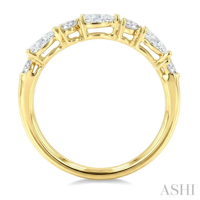 5/8 Ctw Pear and Round Cut Diamond Fashion Band in 14K Yellow Gold
