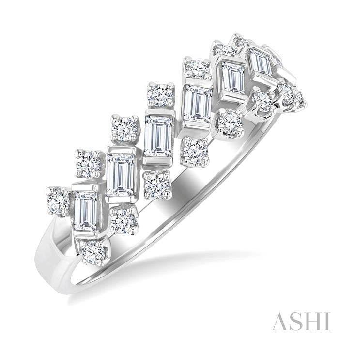 1/2 Ctw Scatter Baguette and Round Cut Diamond Fashion Band in 14K White Gold