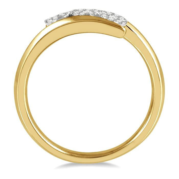 Round Shape 3 Stone Shine Bright Diamond Fashion Ring