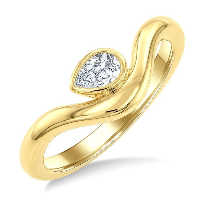 1/4 Ctw Pear Cut Diamond Curved Solitaire Ring in 14K Yellow Gold